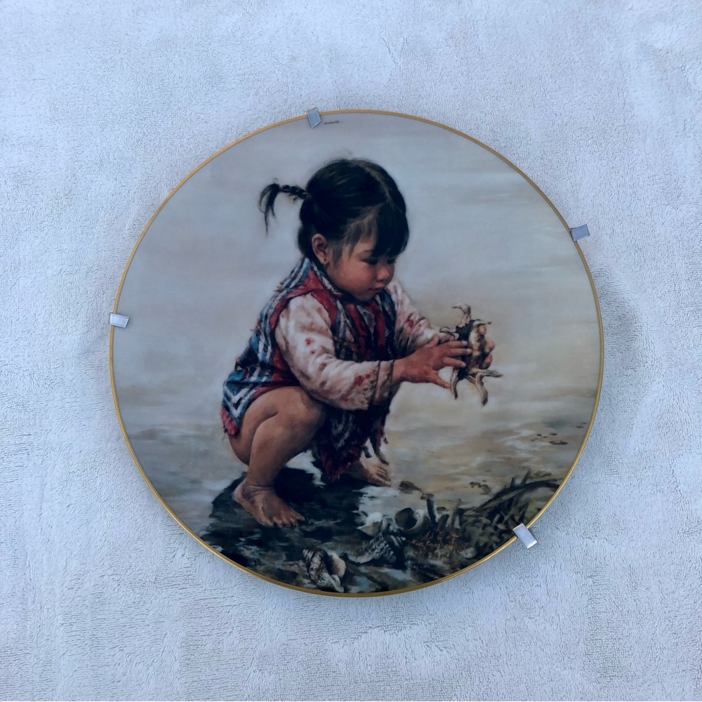 Kee Fung Ng Collector Plate Girl with Seashell